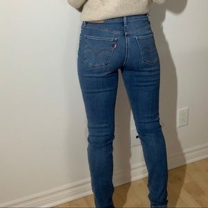 Levi’s 311 Shaping Skinny jeans stretch size 28